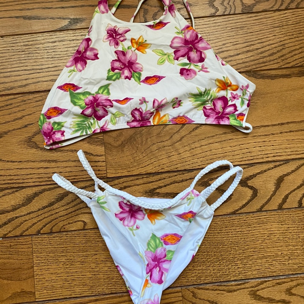 Frankies Bikini pink floral poppy two piece